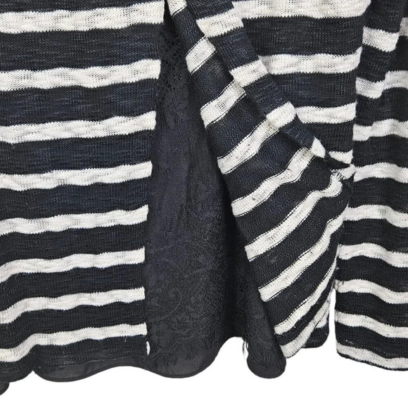 White House Black Market Long Sleeve V Neck Striped Sweater Lace Size Medium - Picture 2 of 12
